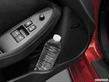  Cup holder prop (tertiary) photo